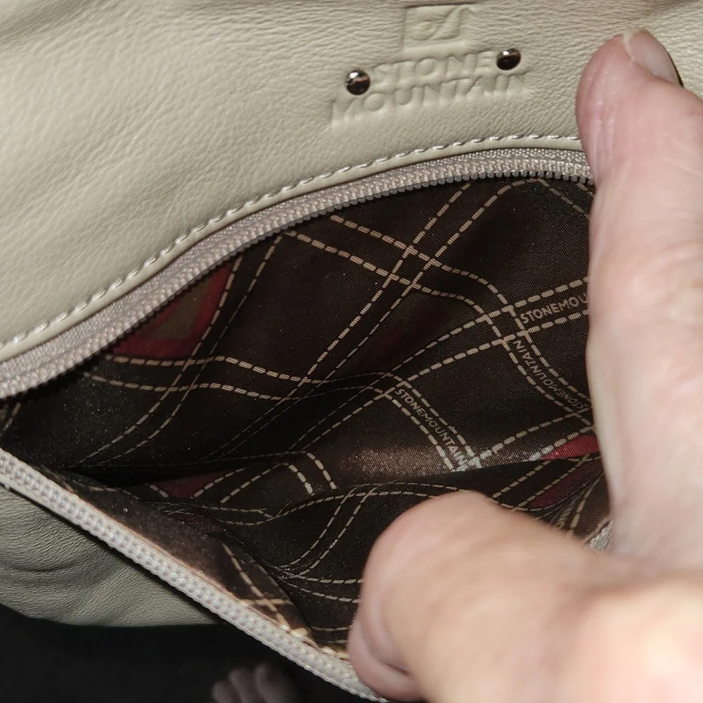 Leather Stone Mountain‎ Crossbody bag